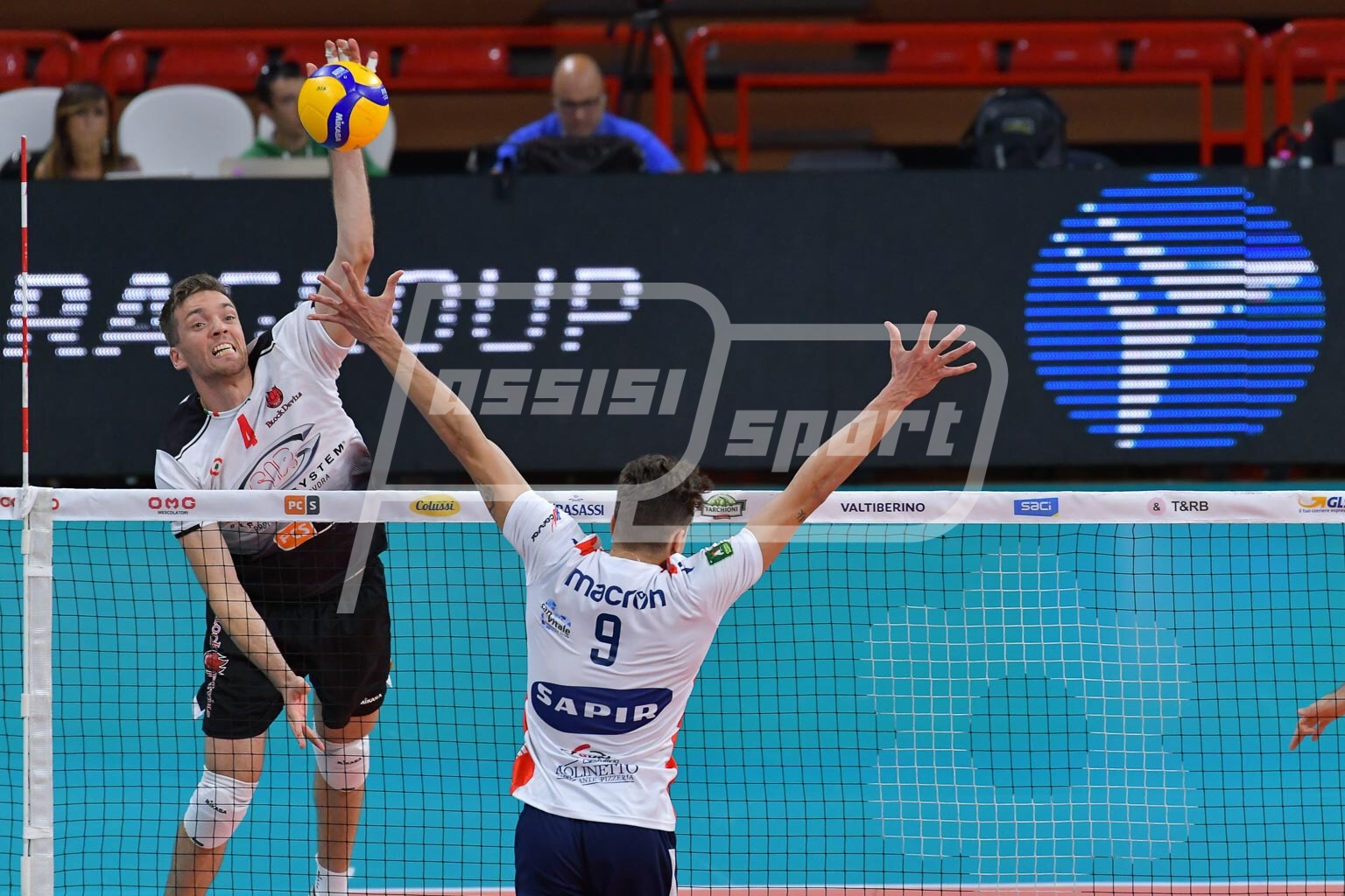 0A6F5767-252F-45DE-AD9F-99BF4A33891B