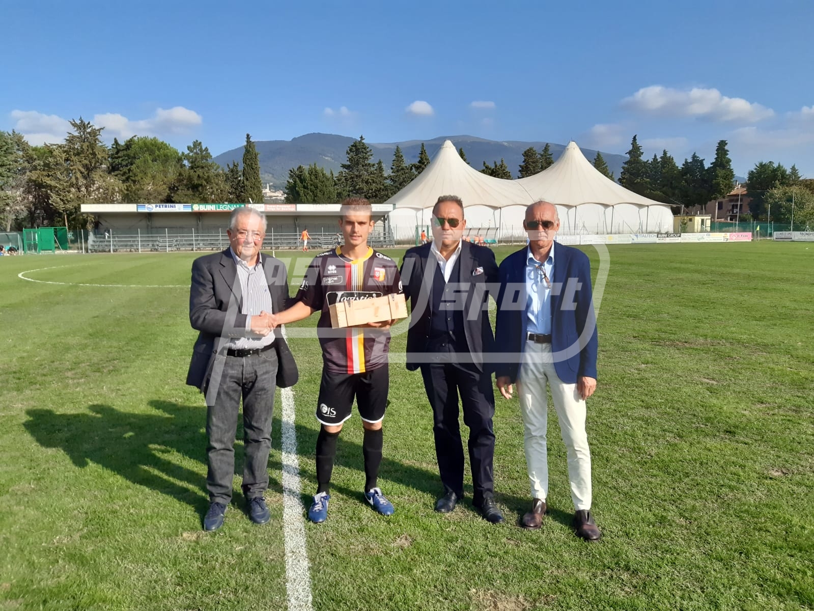 351E01DB-9B51-479F-958C-04546E2AE029