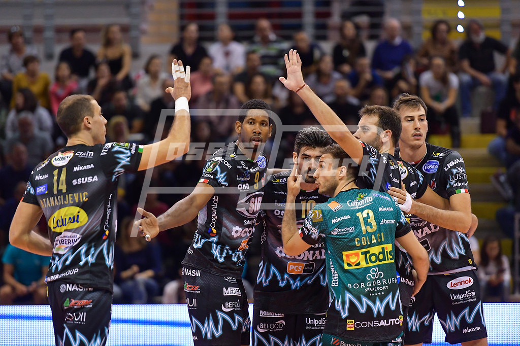 4529B4B6-75D7-4D92-BB83-82ED366E1BCA