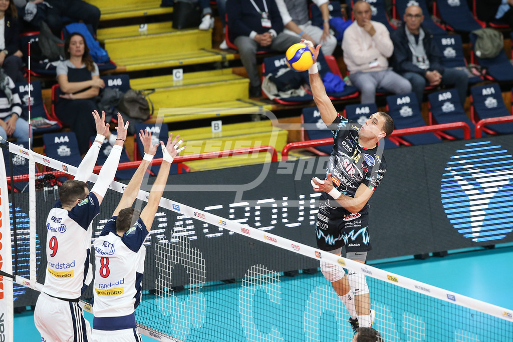 6DABB885-896F-4DCB-89D2-2DCEB2E3FFCC