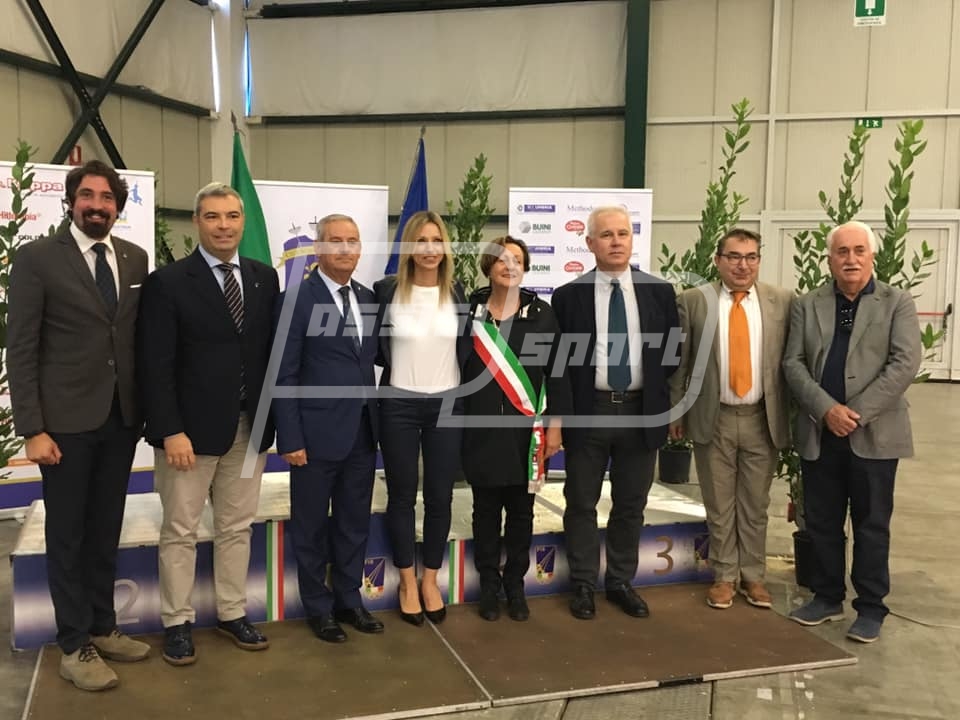 73321721_10221208472872121_6773397553049239552_n