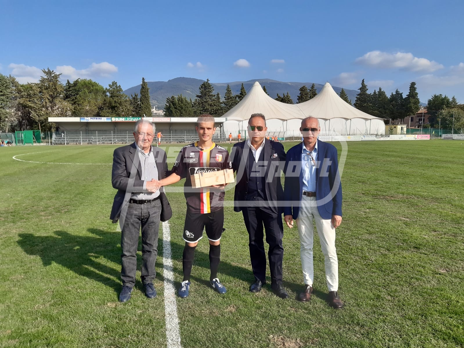 7CBBDED0-DAFE-4FA6-B7FC-28D66DA9CB63