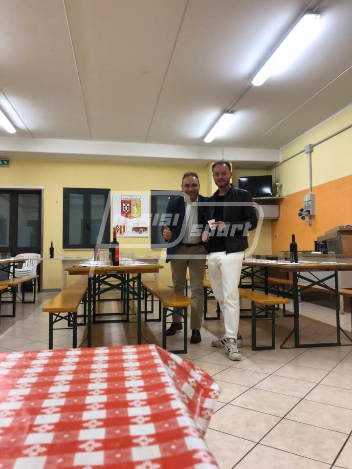 8AC0D732-10C5-4D18-8941-CEDB7FDA10C1