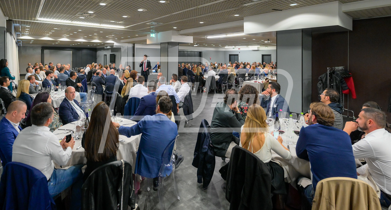 974FA1AD-5CAF-4280-BF91-AF02A9006975