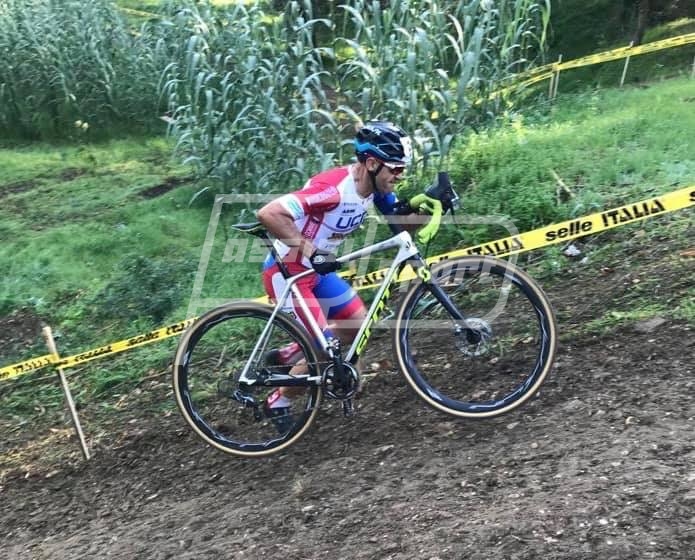 98D2FBA8-E26C-4C6A-97AE-DB700A952060