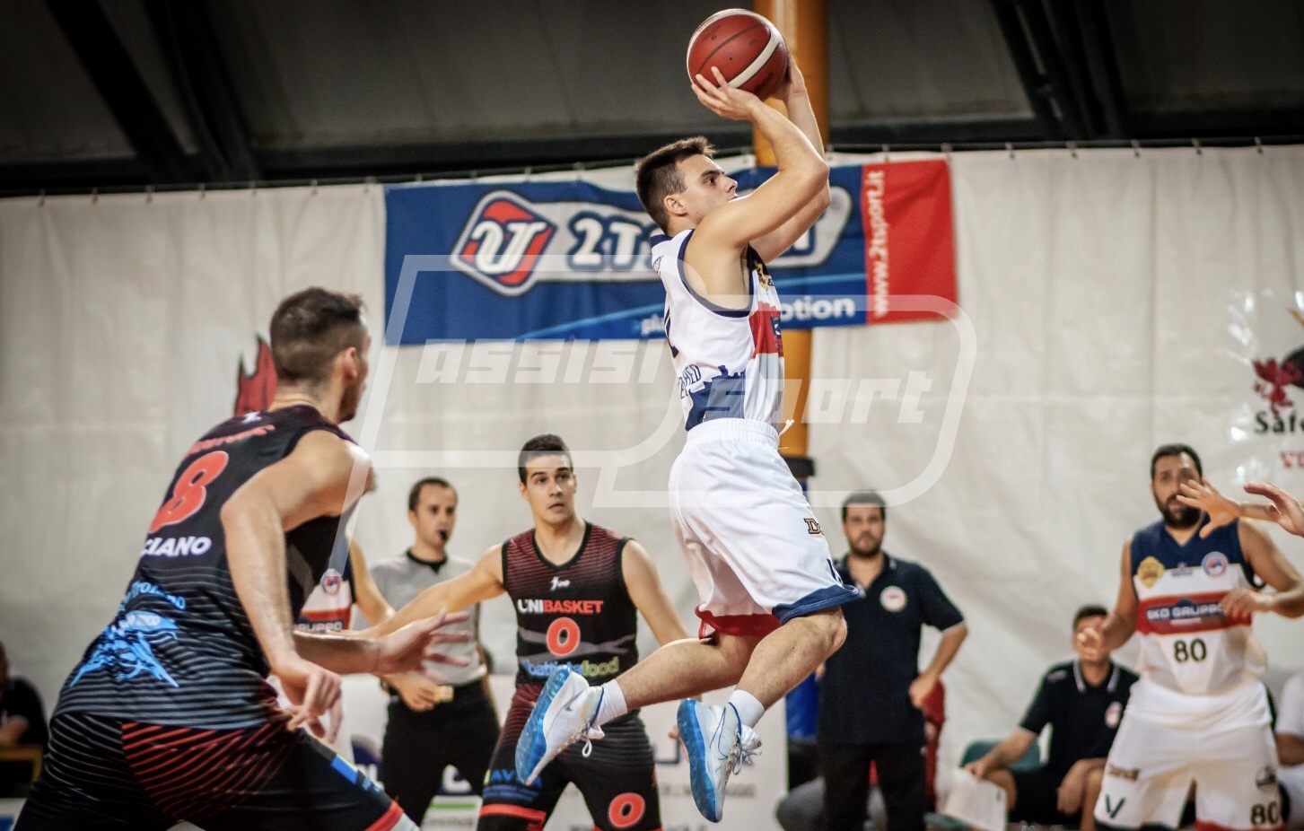 9B304E78-64B6-4340-BAE7-770D8C605893