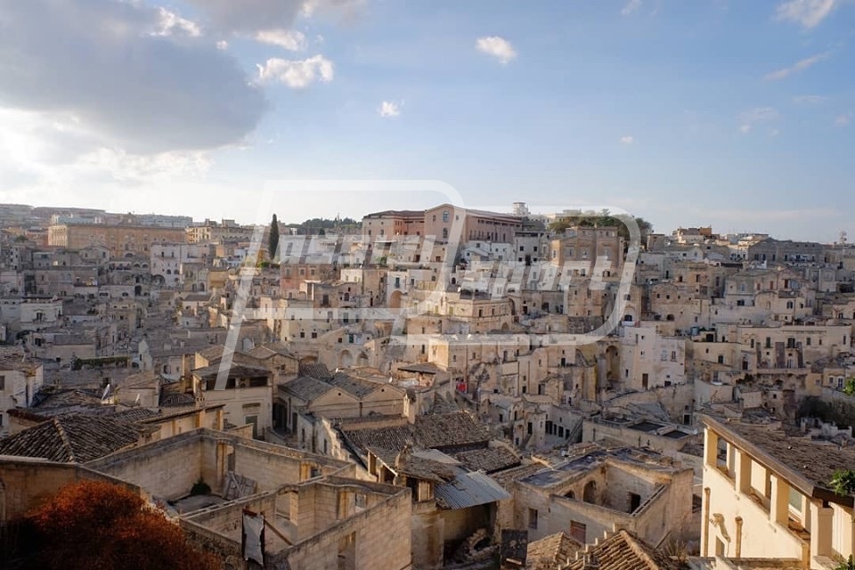 A6758A85-20AD-4CB9-9455-3A9D5EBD5DAE