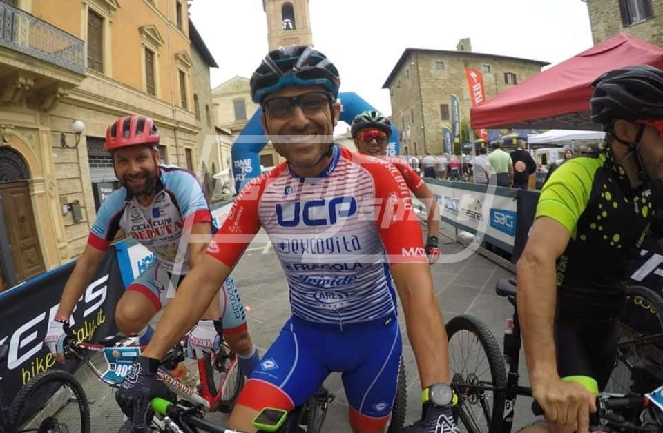 AB4EDB66-6A03-4E40-A195-2D895A2544AD