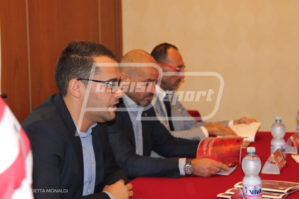 CD111947-986C-49A1-B25A-208DCA97B8A4