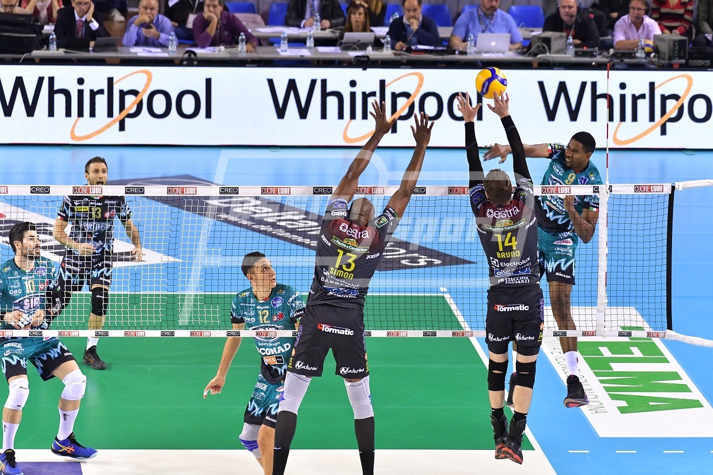 0084BA70-2219-48C8-80CE-A346D9AA62D0