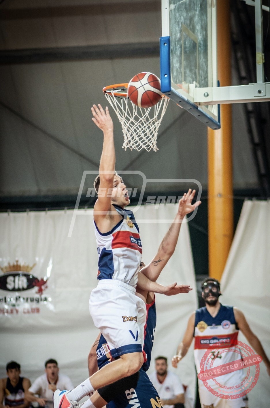 7B9C1B17-76E8-419F-9701-E4DABCFBD9E1