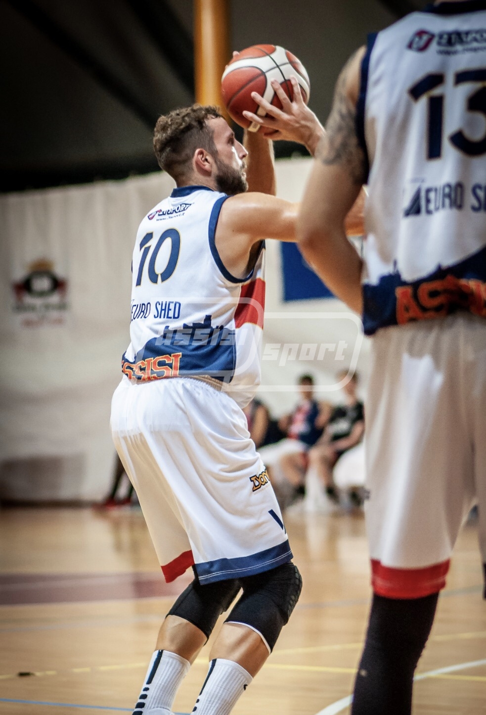 AA2E7A7A-E895-4B39-B88E-B58C01FAFB10