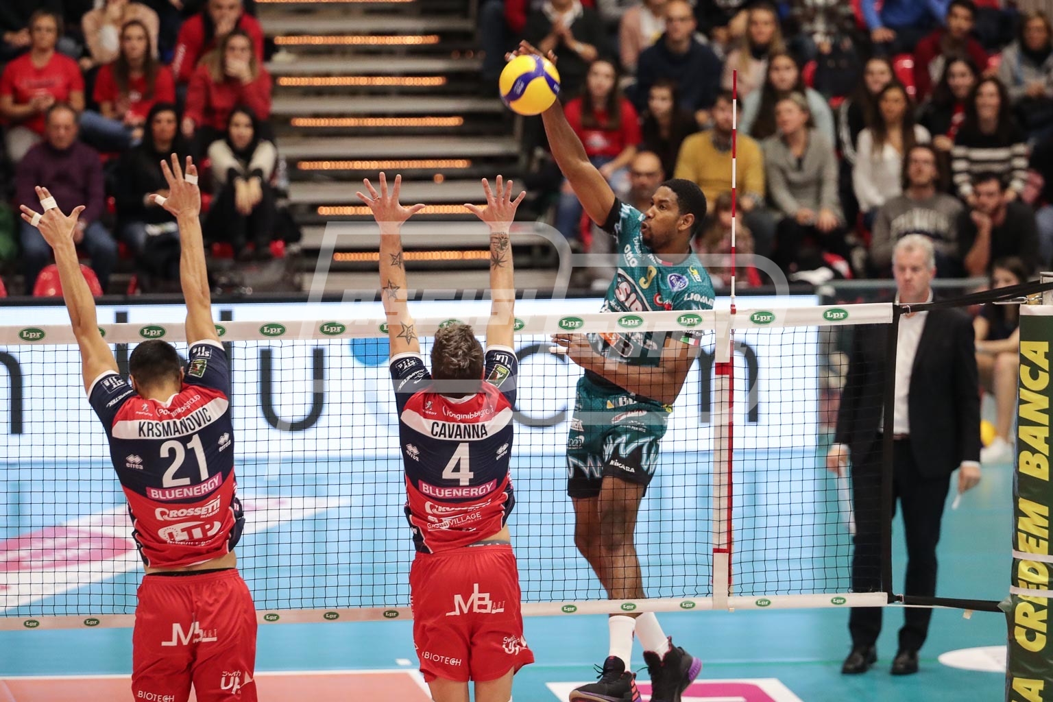 D5BB29A4-0A54-47A3-8FC0-49621F17B267