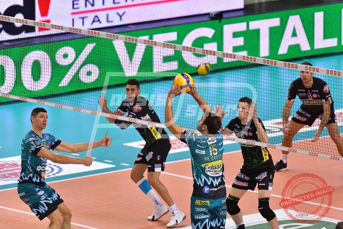 EA225E76-1C9B-4C54-8524-1ACAAA72AFD5