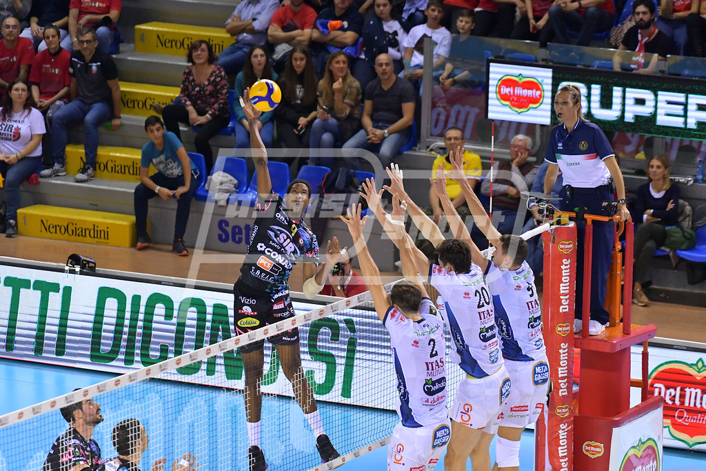 FD99590D-13C8-42B8-B258-E5D2936DE91C