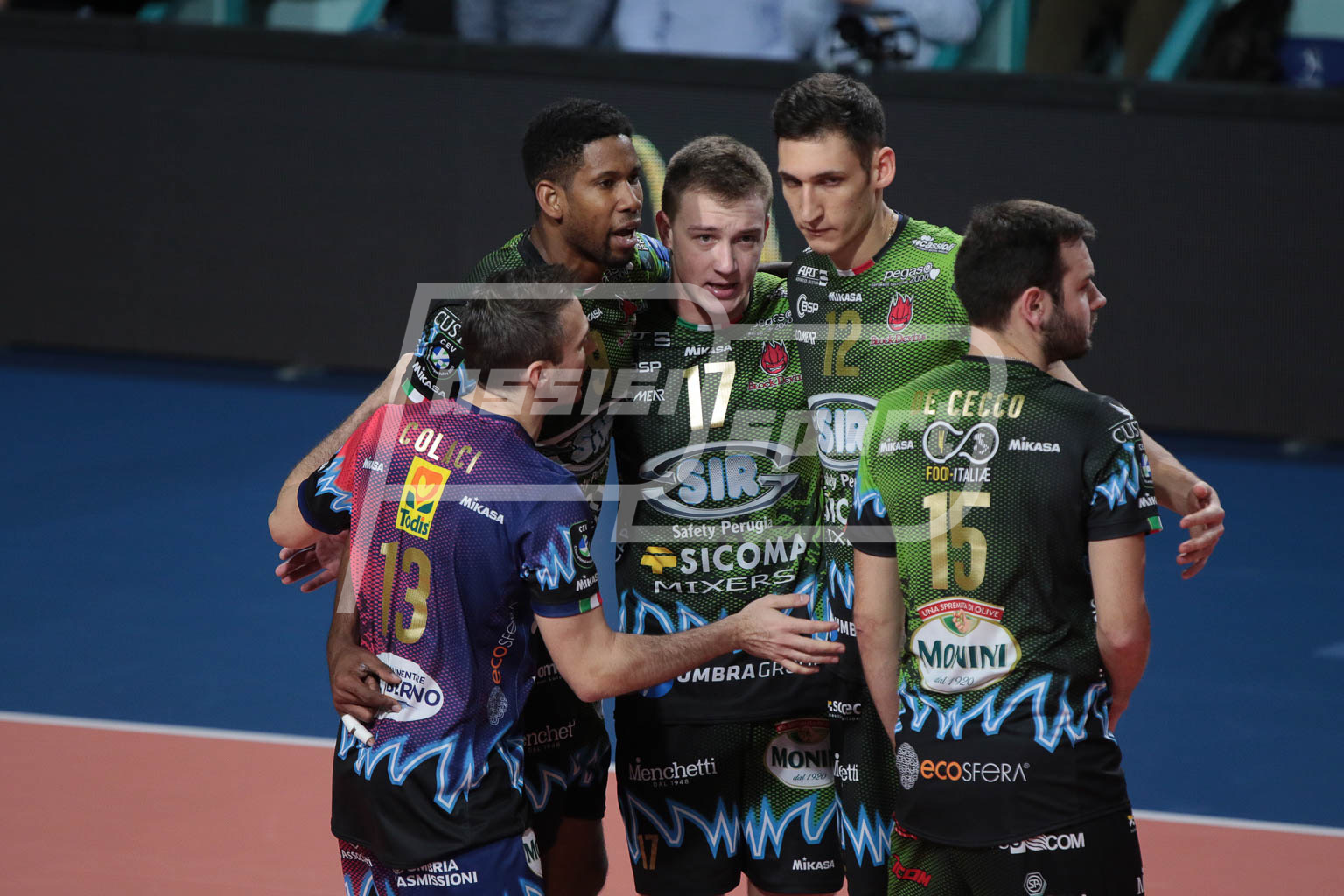 4F240974-9F8F-45F8-99EA-7C04DA82EBE4