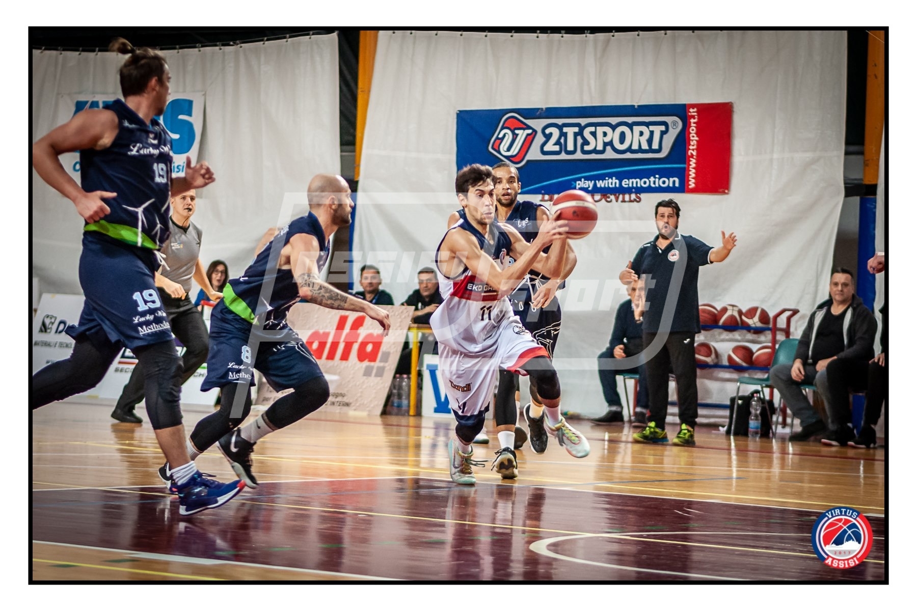 16616570-CD35-42D3-B905-457696F40335