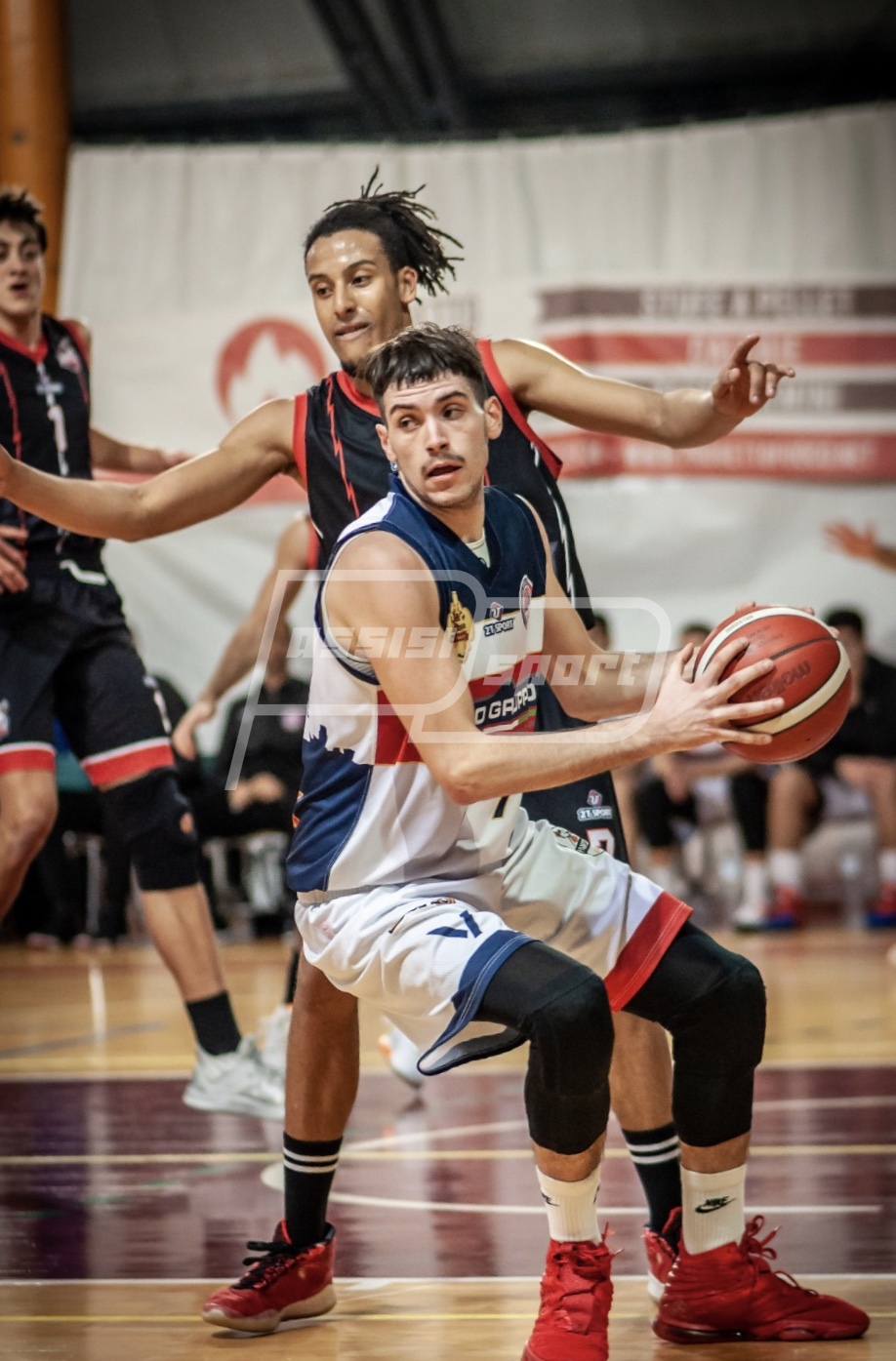 4E72B852-C188-42F4-AB6D-B439173F5E23