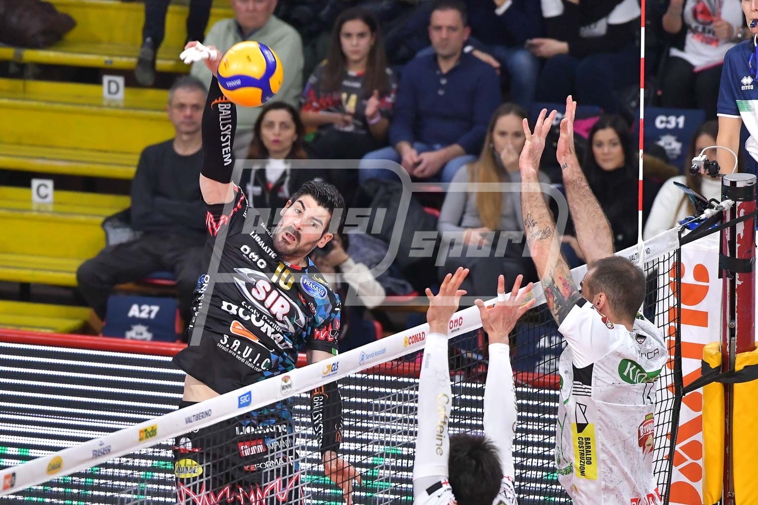 7C11BEDD-3757-4A25-9AC2-77C95DCCF09F