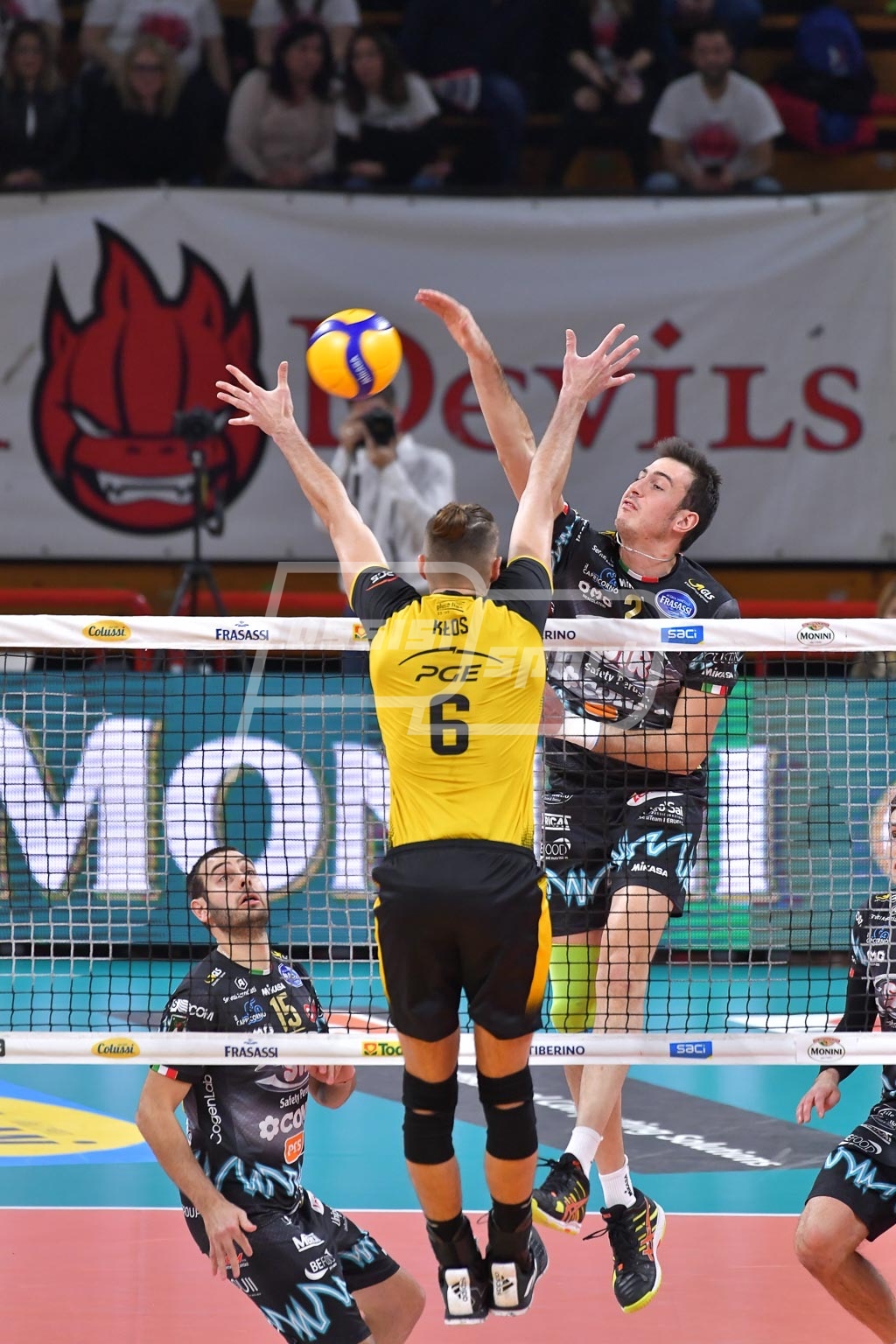 845C8FFE-315E-4BCA-91E1-A9B64EC3C1DD