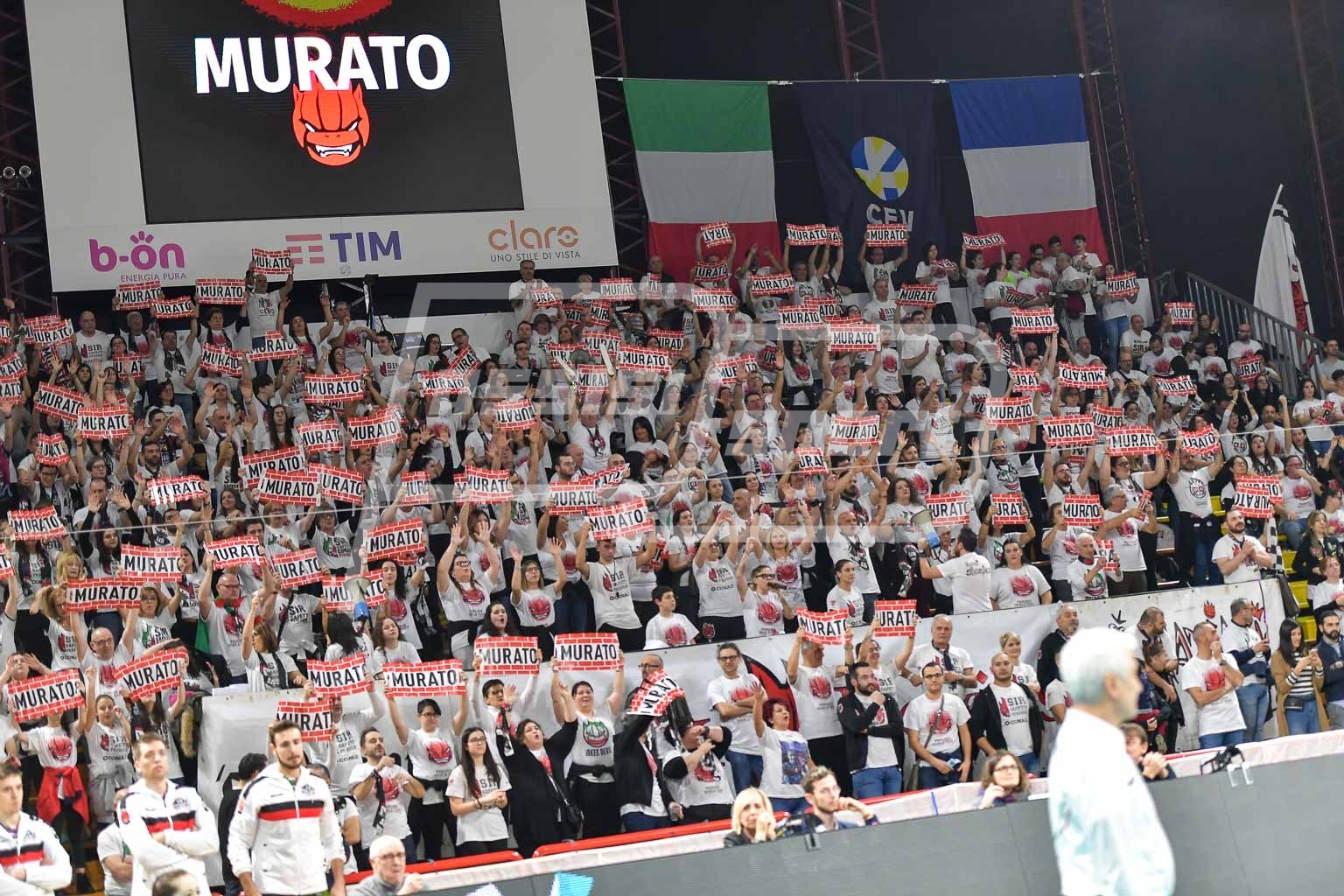 98CC7FA5-A308-4C9D-8D43-2C60BF4F7F73