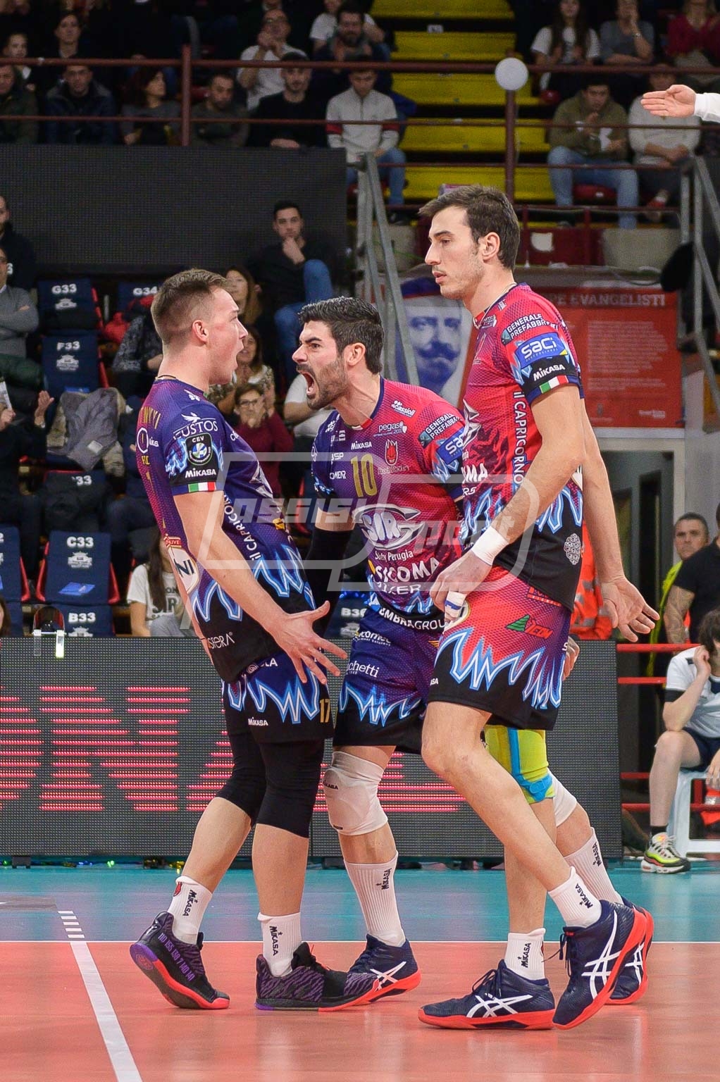 BE1C70B7-9358-47D2-B78C-5C7AAE6C0C42