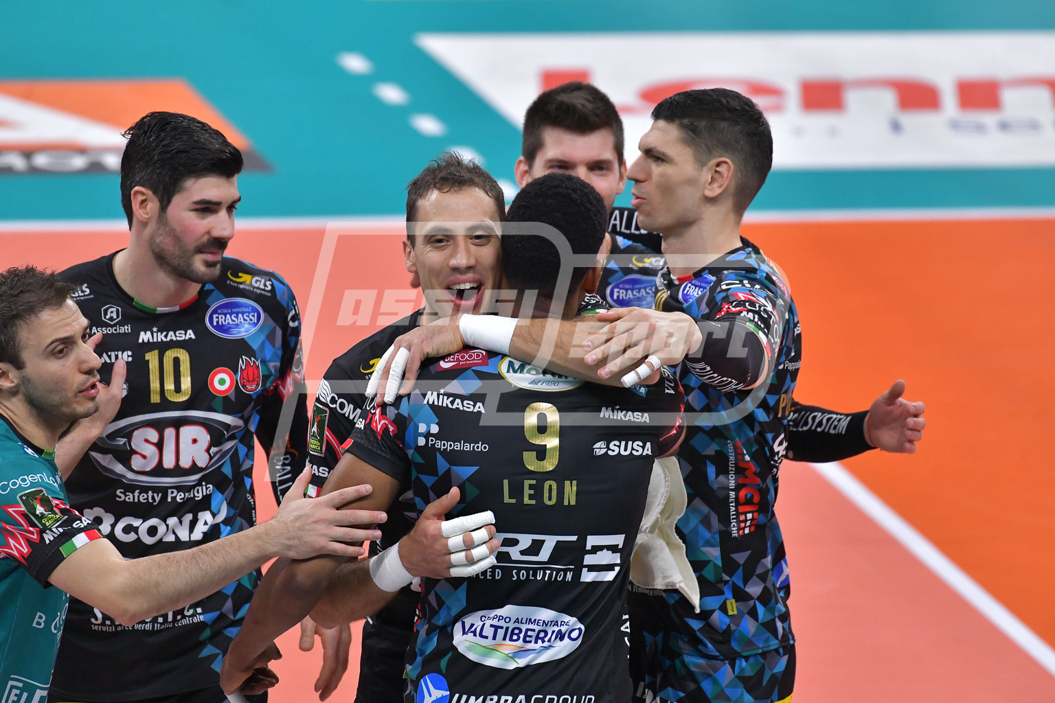 CB887DB8-ED1E-4014-89BF-C2B7AD37383B