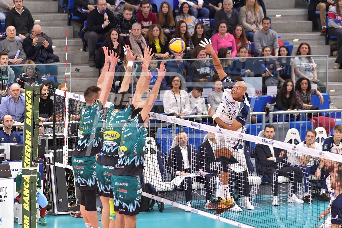 CDB47D7D-C3A2-4067-B379-4AEC29B53C83