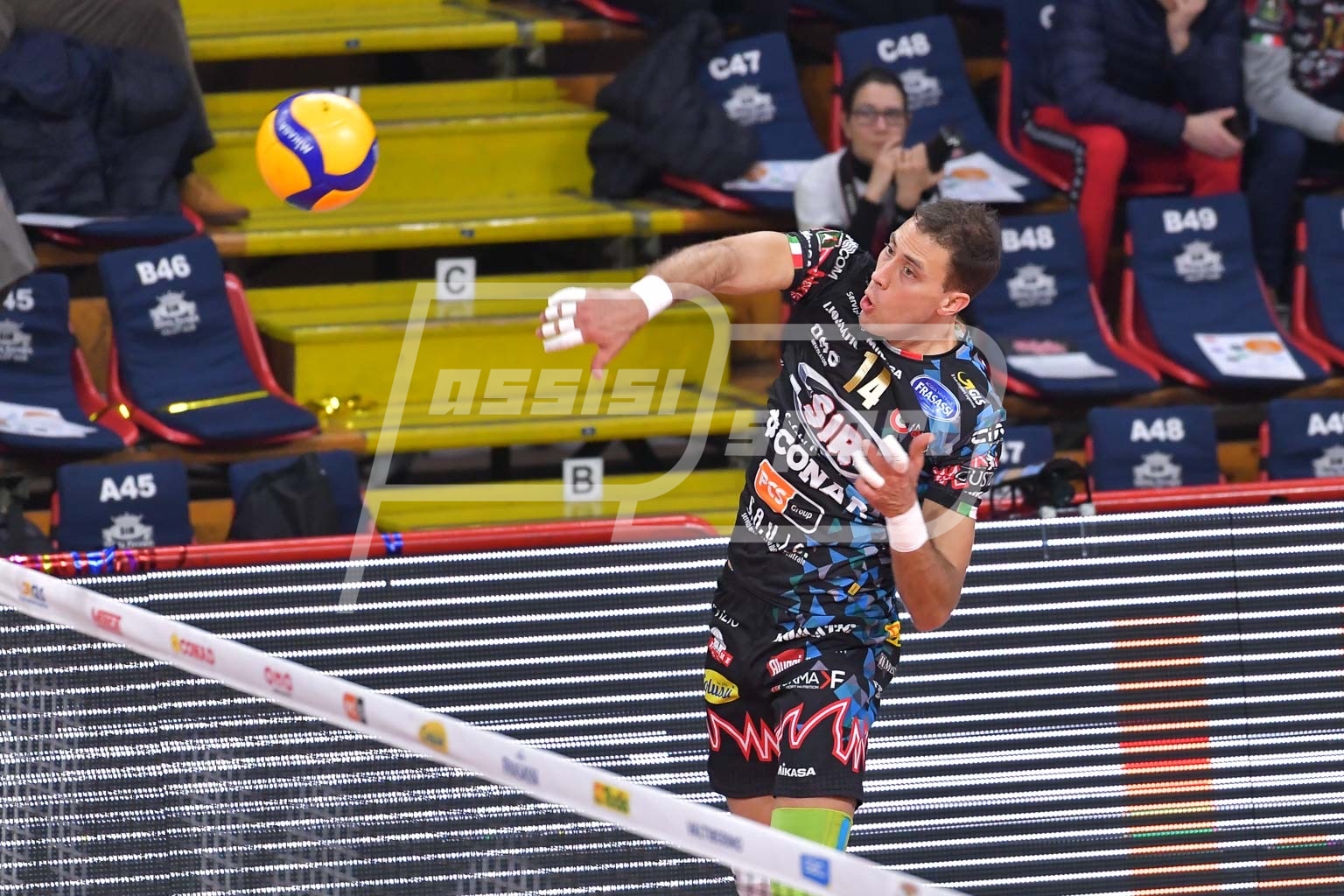 F28E7F20-8ABD-4570-943C-DFD1AF5982A0