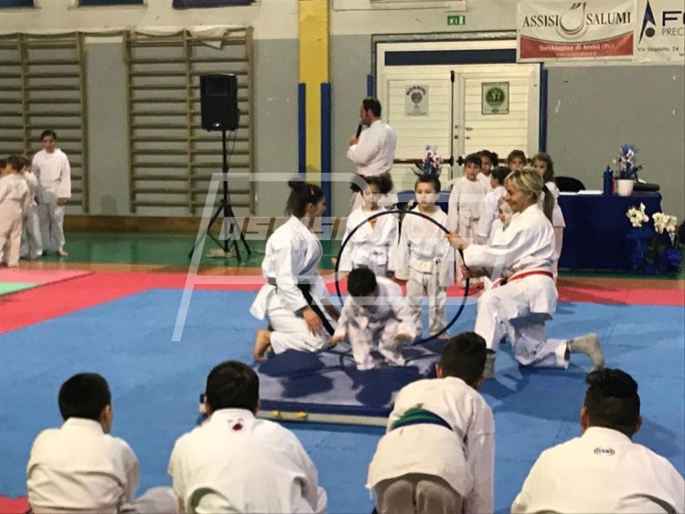 1EFF2383-1097-4D89-9D68-5B5D09BD2DEF