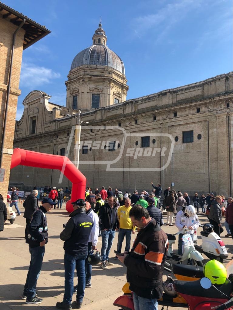 785EFF62-7719-4D5E-98F1-2858132EE400