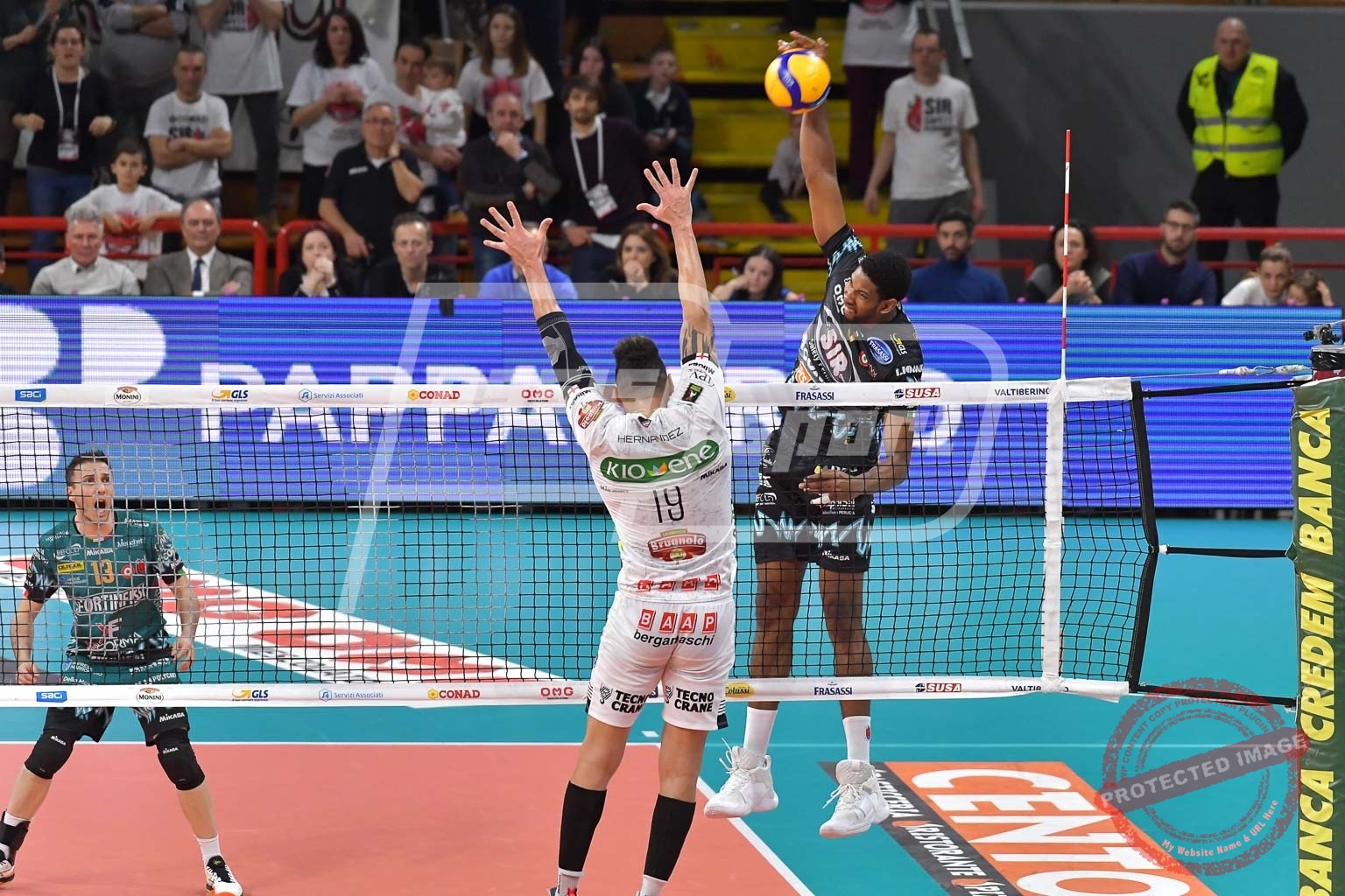 A8661111-5063-4314-9837-A2F423924349