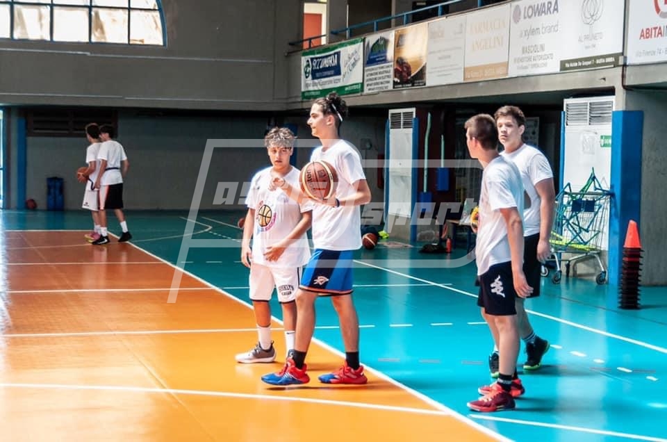 41E6307B-719E-4B16-9A8F-9AB2588D9D8F