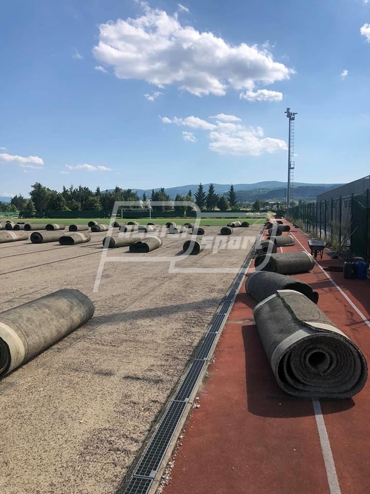 4B718DC8-09D4-49DE-8657-EABF161793E1