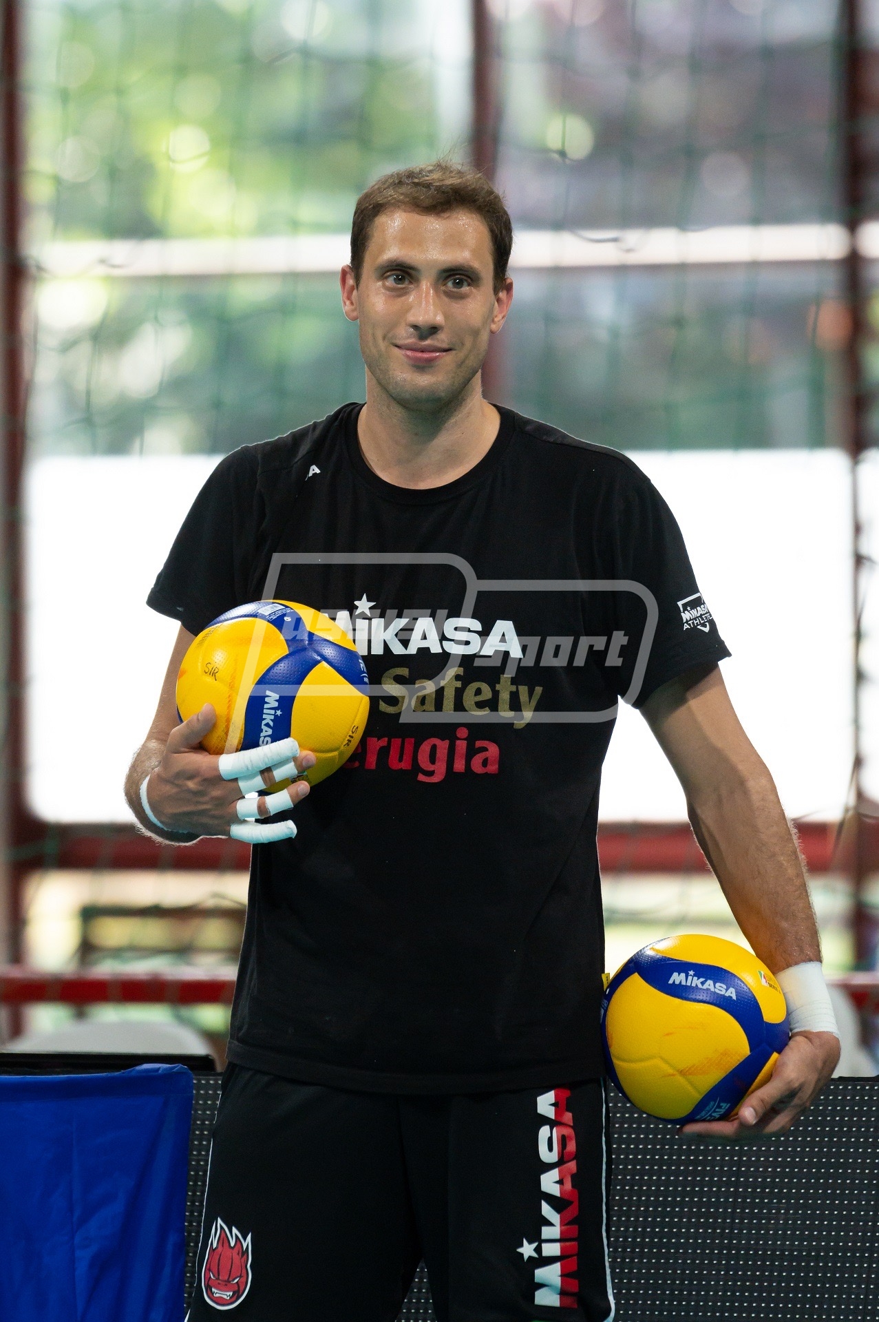 D1874FFE-FE02-4DD7-B8FA-DD1D0D4C7197