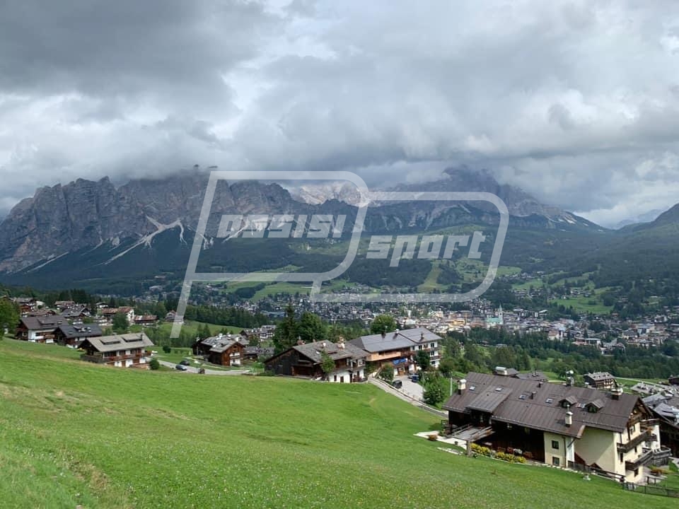 0BAFDF95-7661-4D69-8D60-C26BBC665185