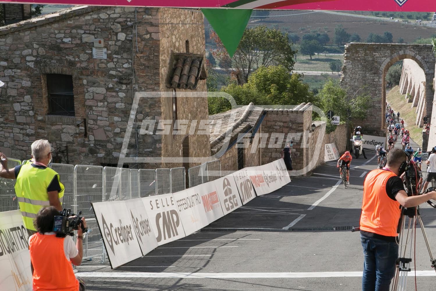 0E8FD386-A13D-402F-8B65-1D733F2C8CA6