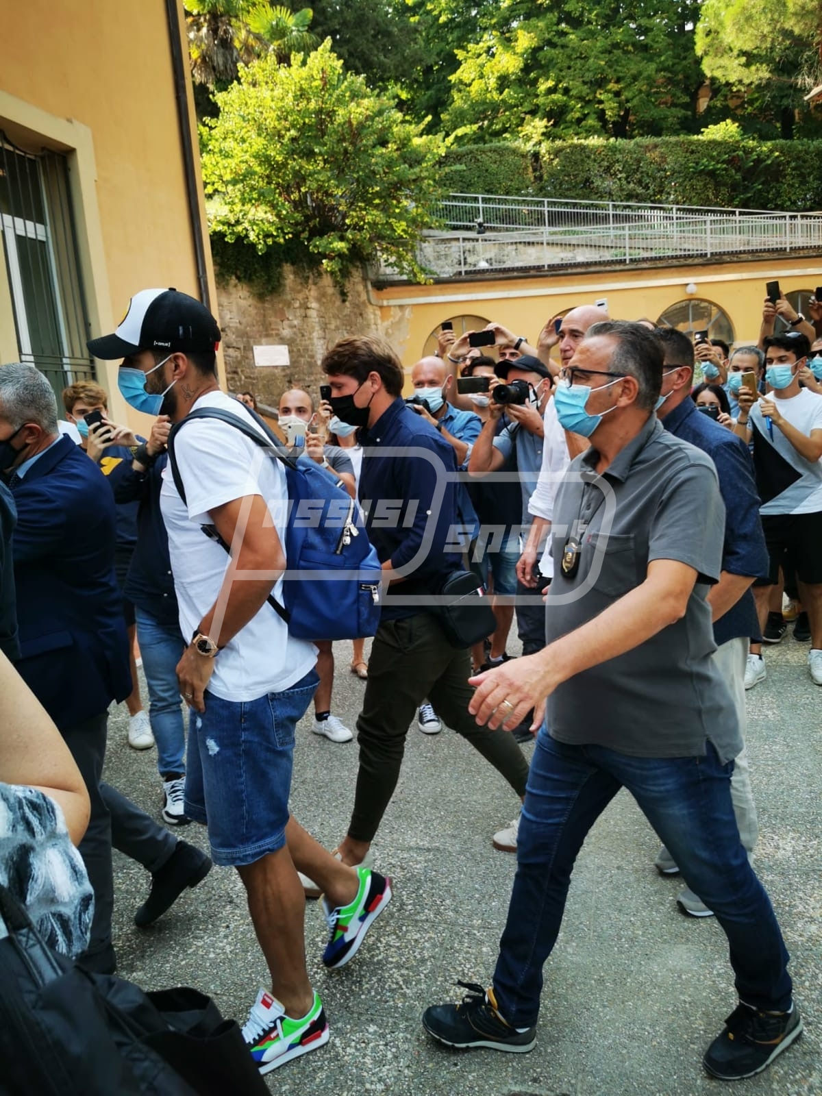 37ff7fa3-1f82-4972-987d-c5b3e9cb6dfa