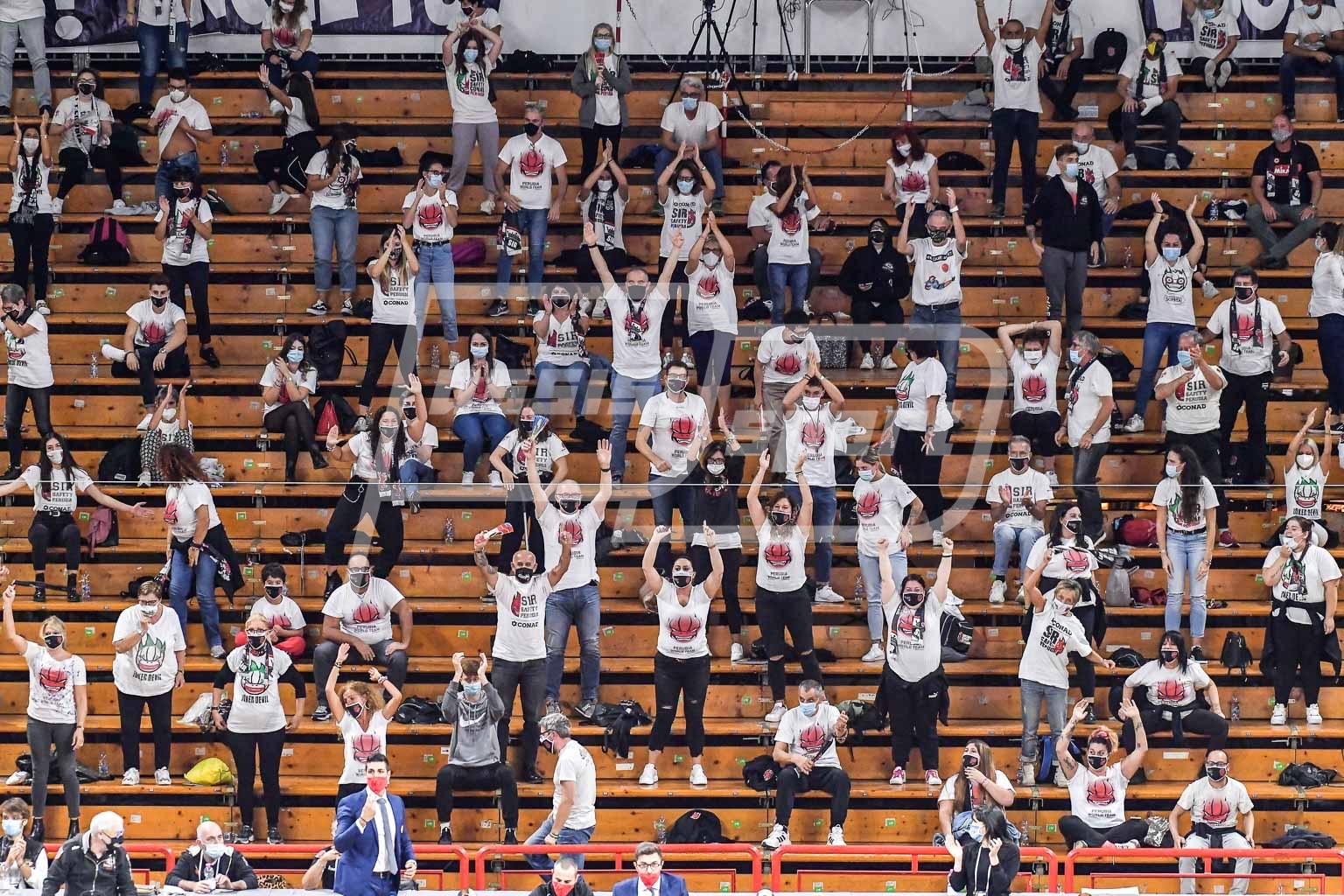 3C64D3E0-4DEC-4C7B-A01E-C10DA79A0100