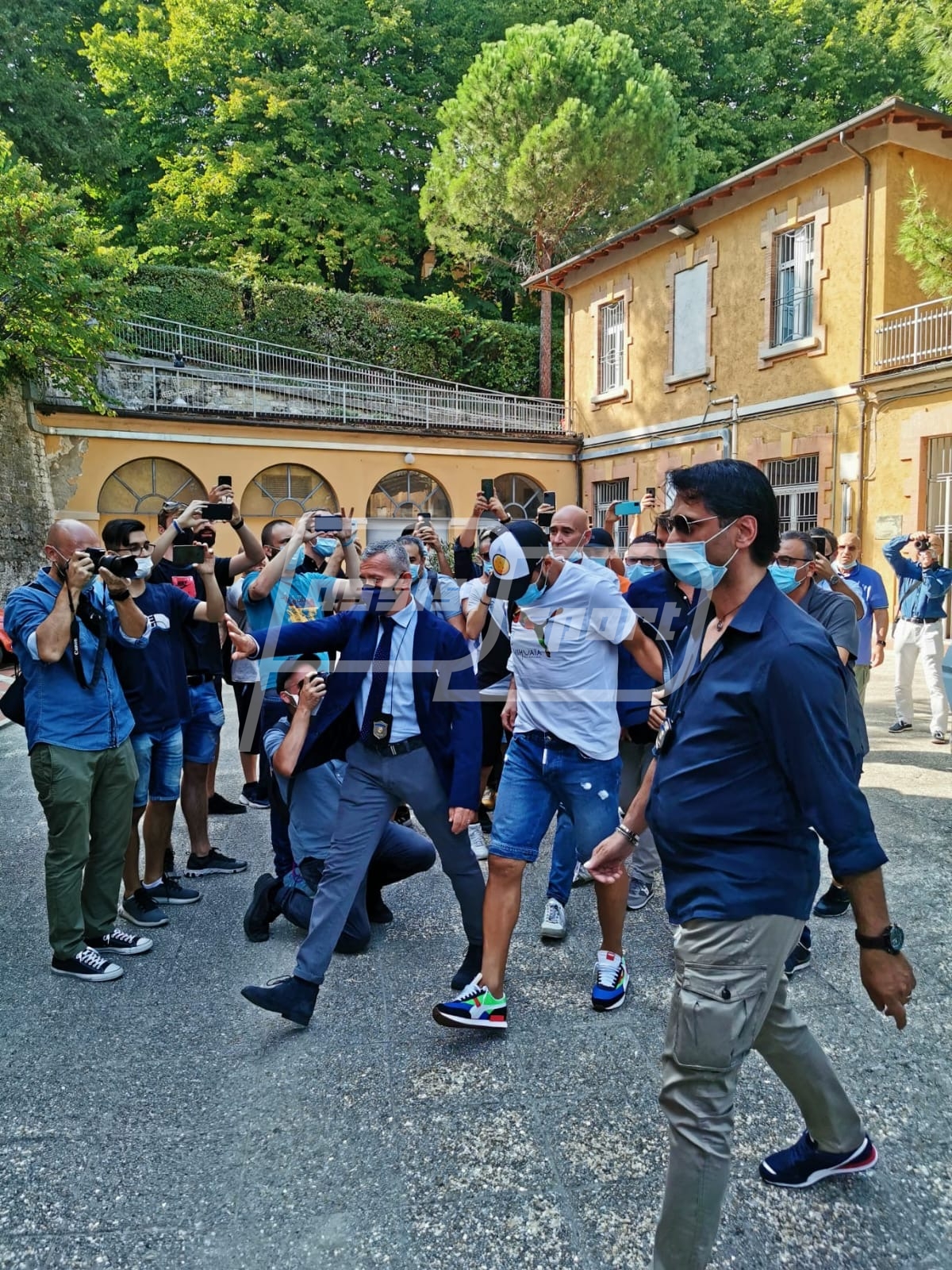 4bc0d7bd-122c-4a63-ac98-c219e668232d