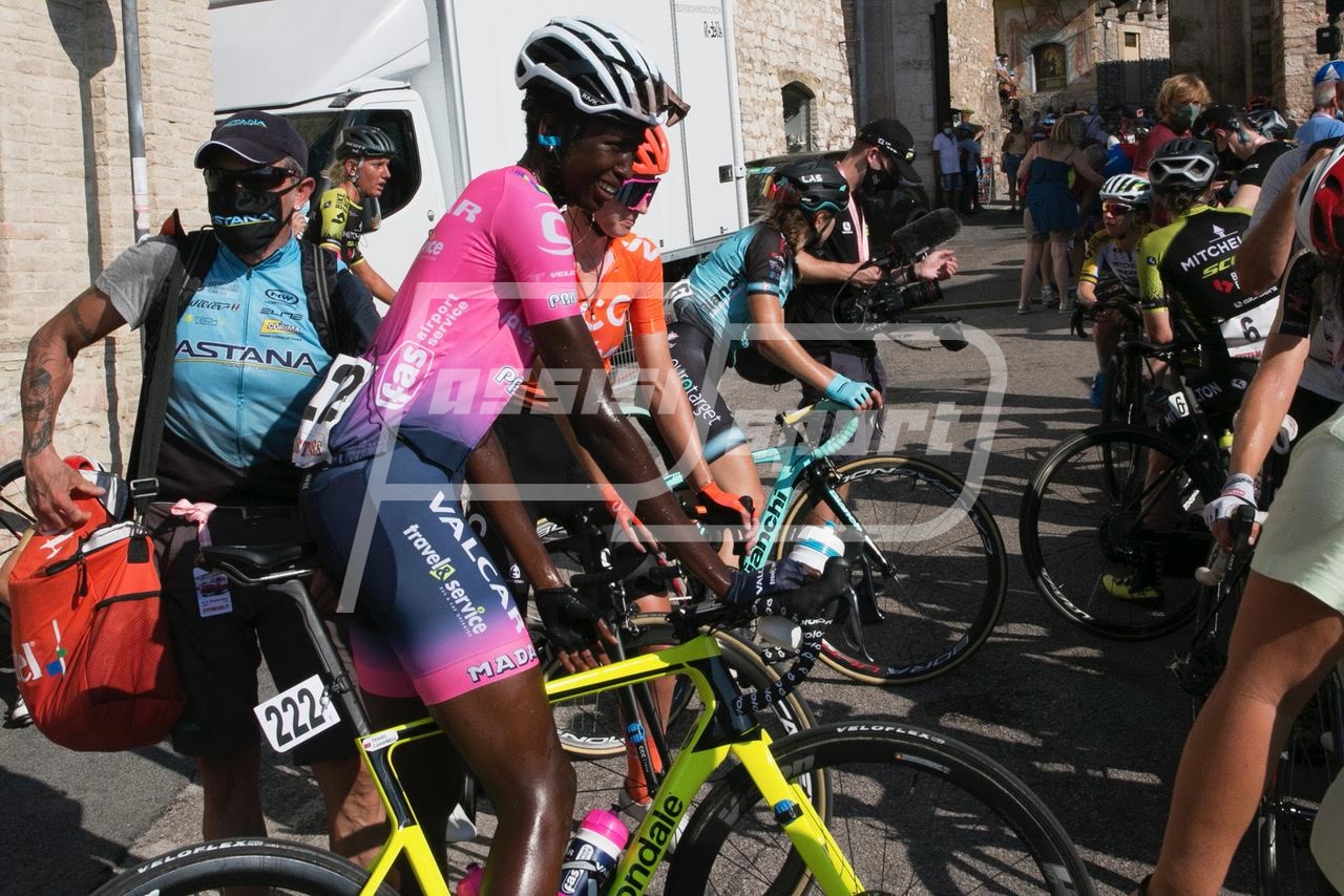 50D29BBF-8C39-4606-A712-54752F9851CB