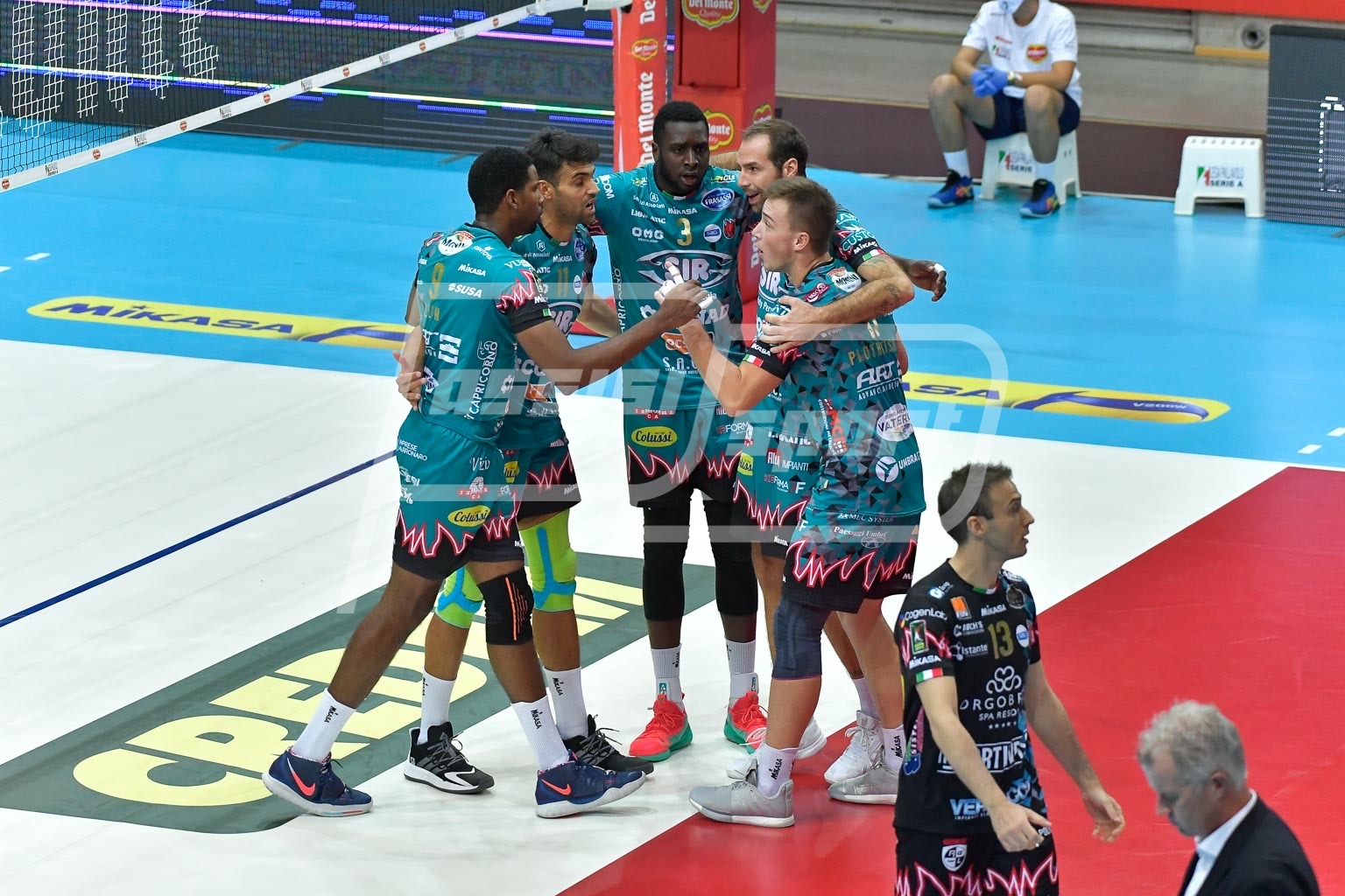 57C028F9-58AB-4286-9600-8B1CF1BF6AE9