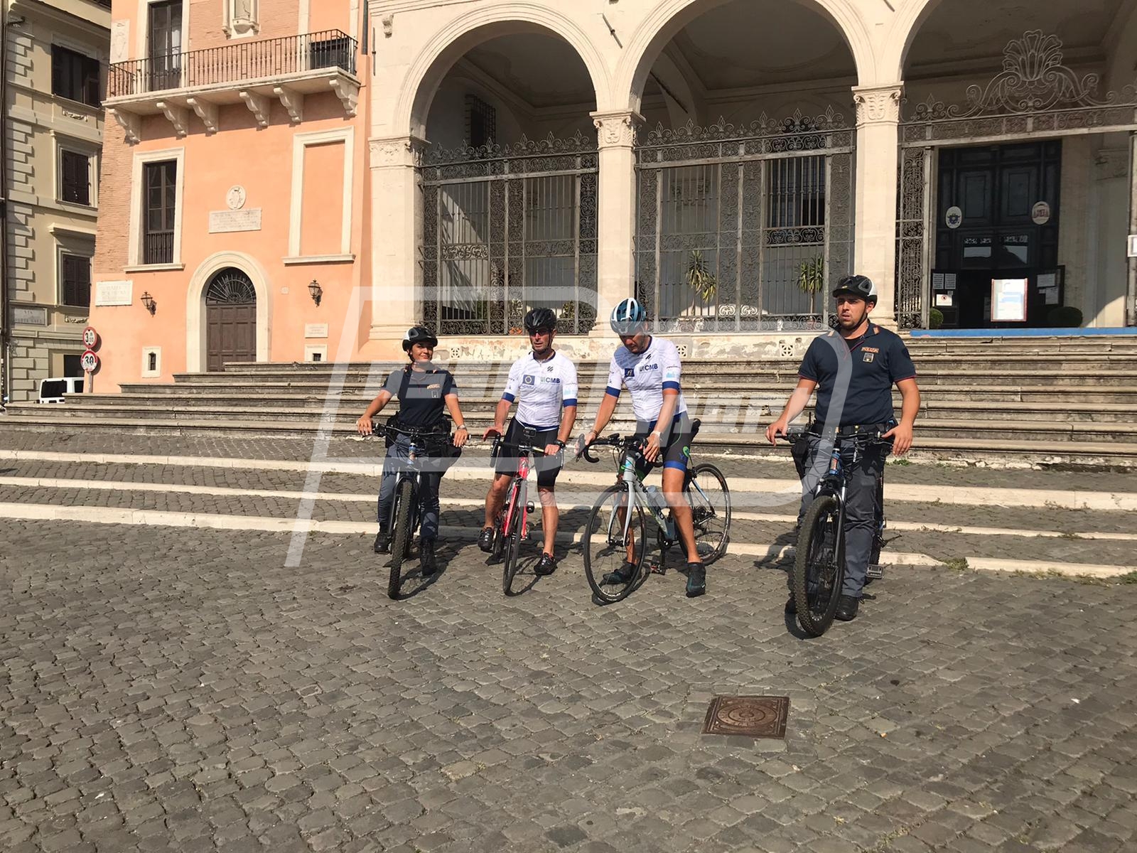 649A0BE2-0F80-421A-BD43-A7FCA88B0AE9