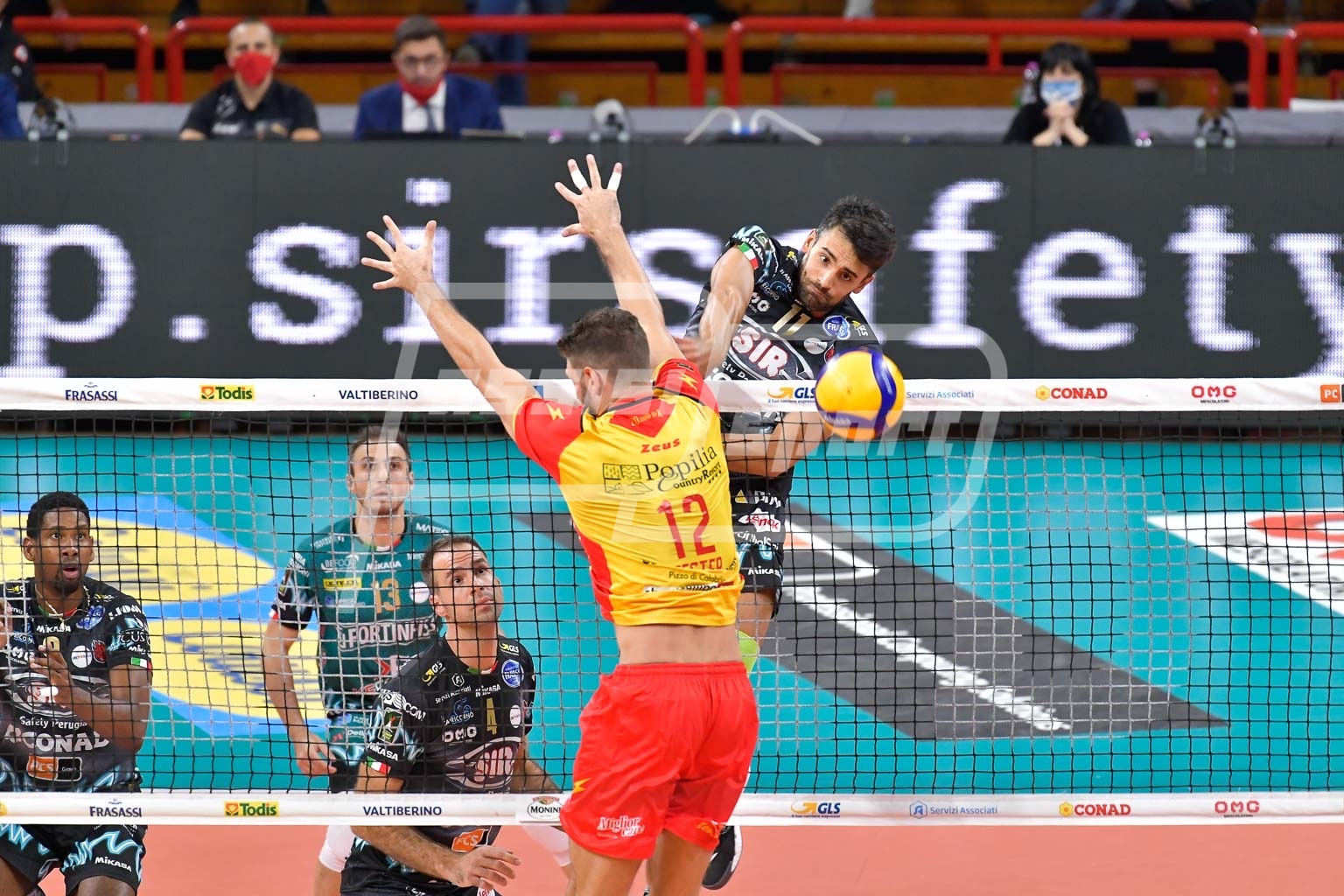 6A4BD2C1-7D5D-4F9A-8A8B-57CA3C87A155