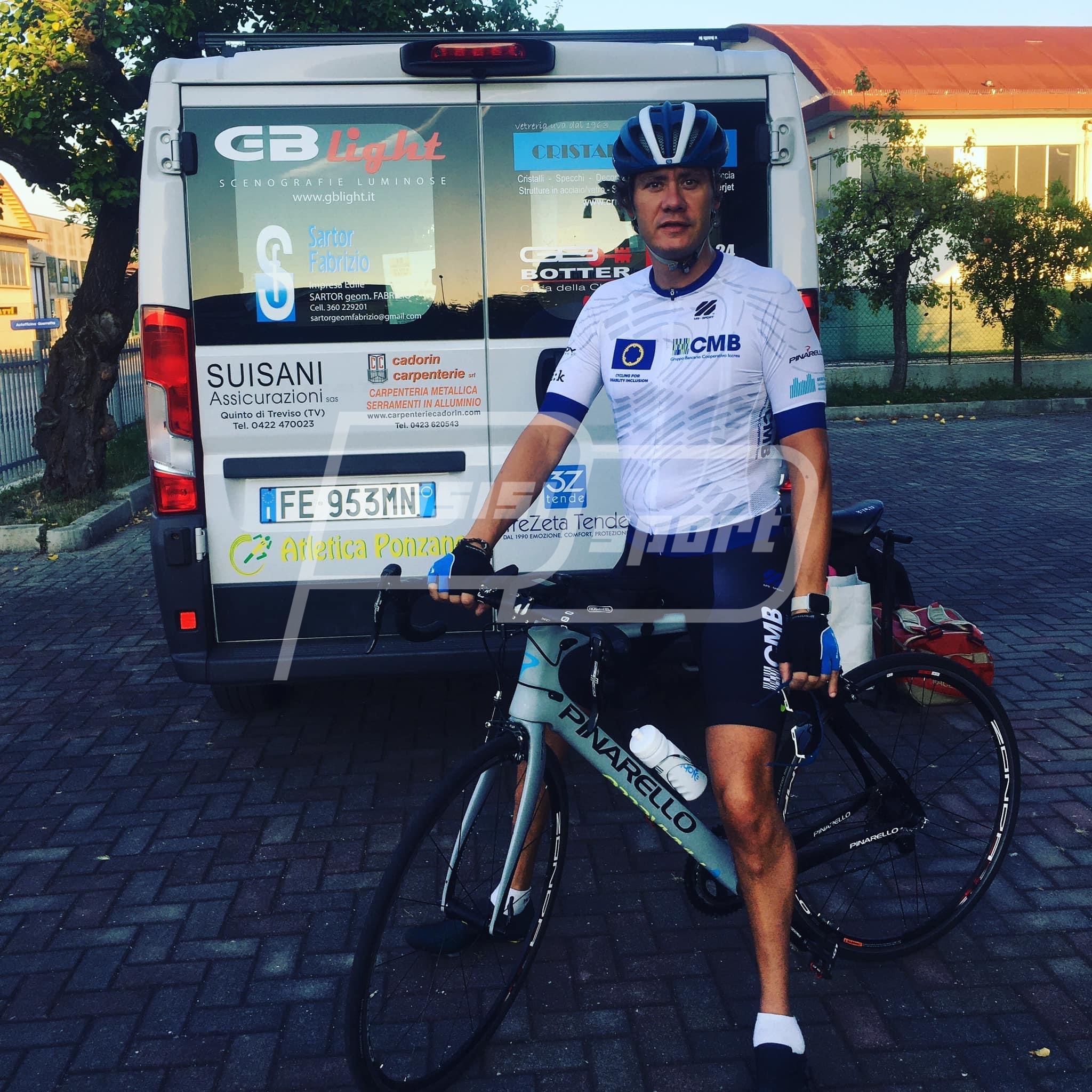 7E8B4AE9-616F-43B4-B5D1-713F81B1FFF7