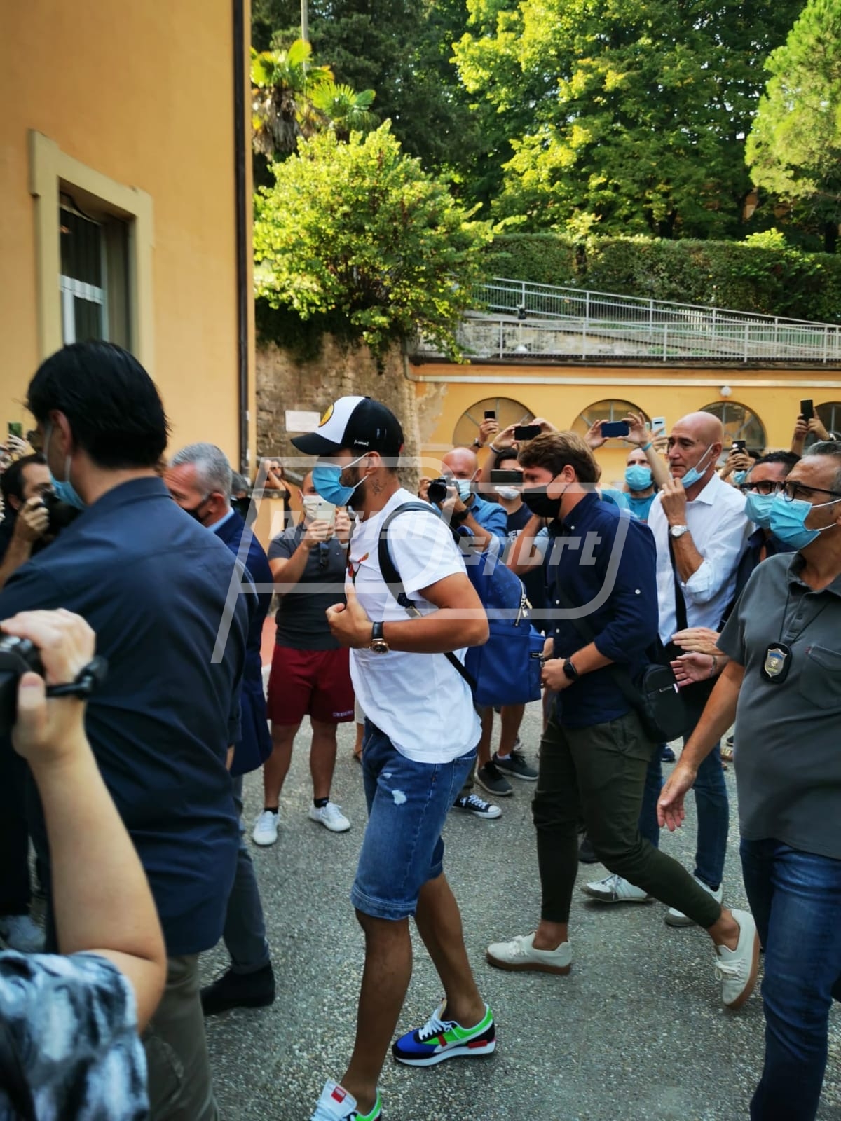 7bdbdf2f-63a1-4761-b1c2-7a326a809528