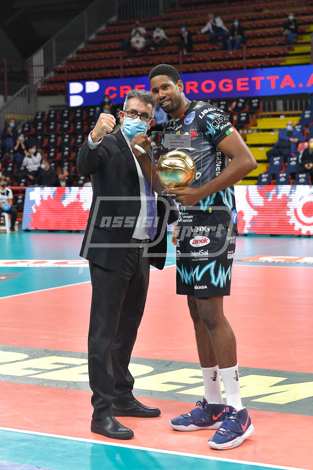 8FEFD4A7-DD51-4C10-8FDA-5A10CDF24D05