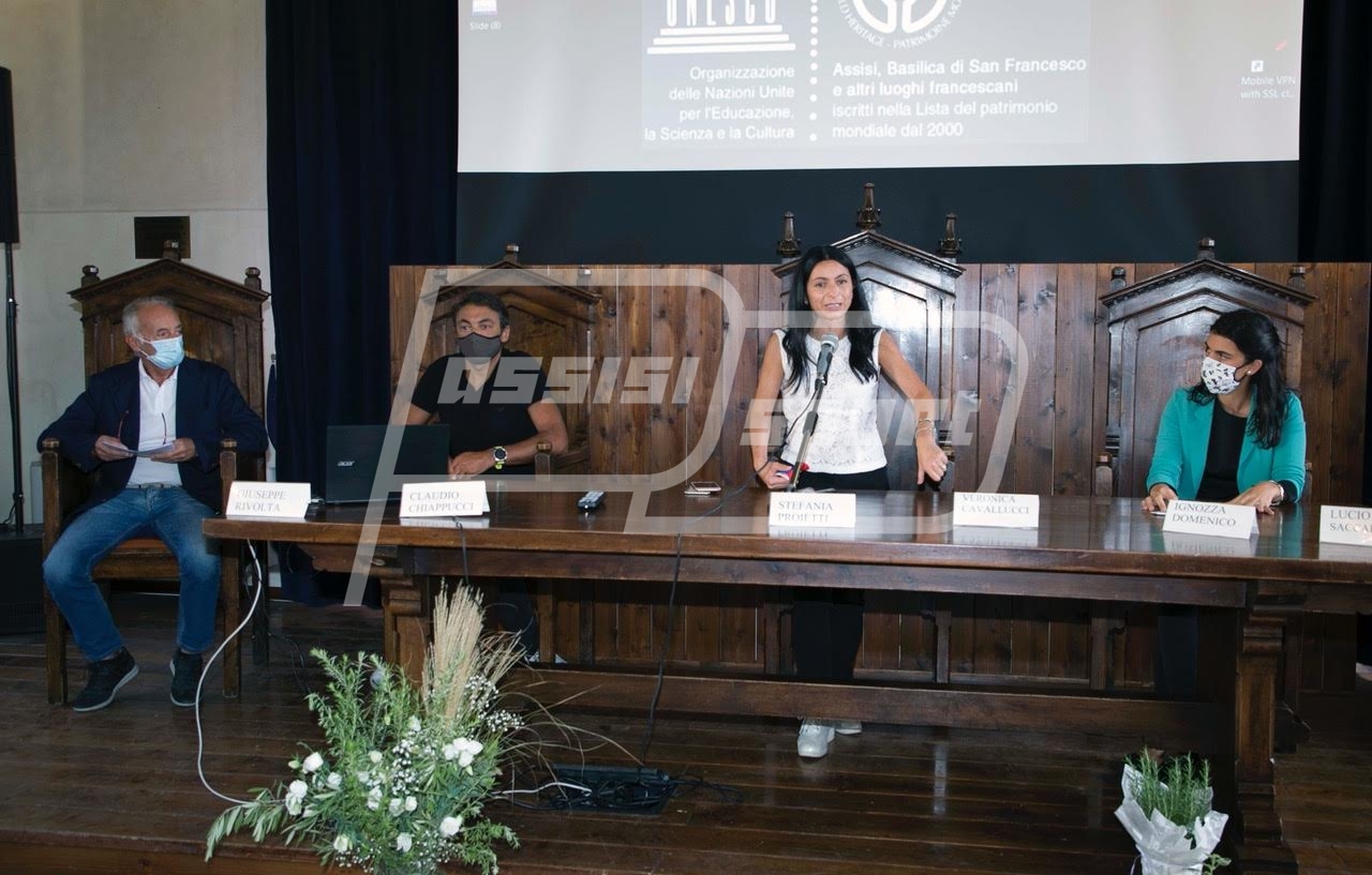 A5305A3A-CDA3-43EA-A477-9C0EC1A9E25D