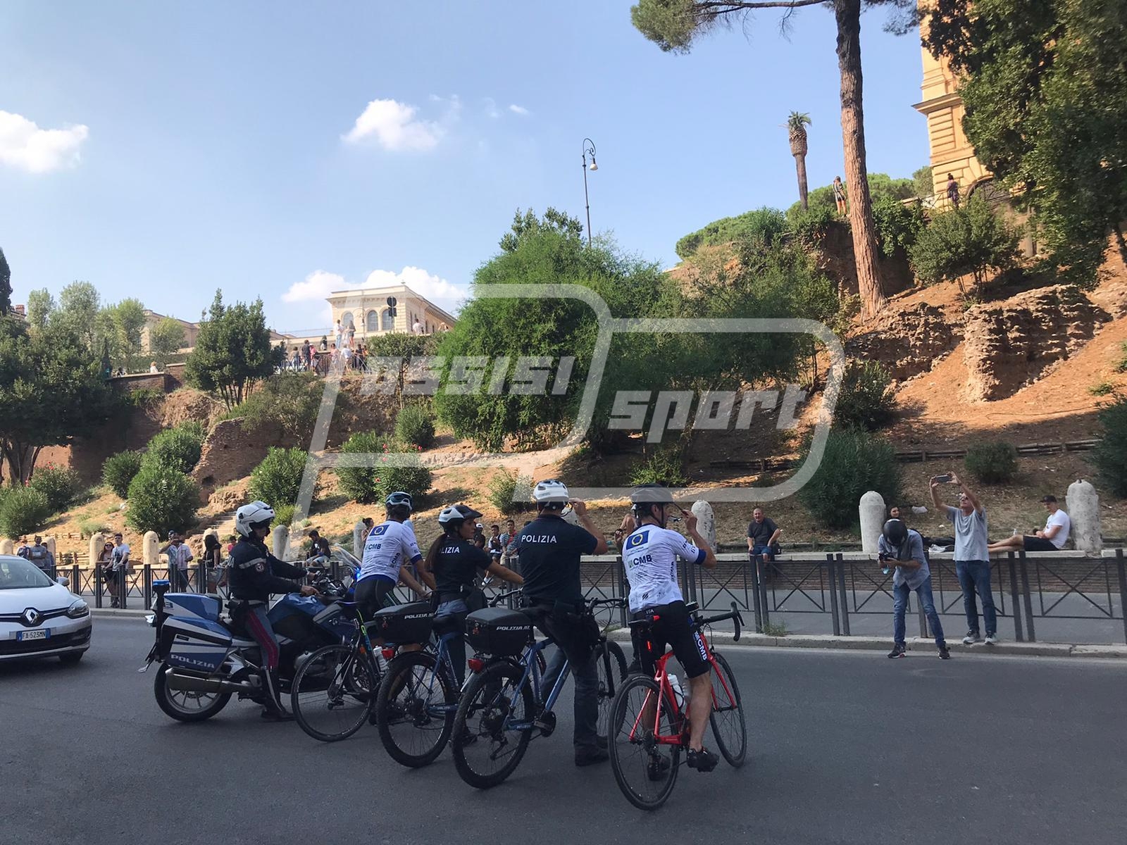 ABEE6B73-3E43-4D40-964C-257A0E14446D