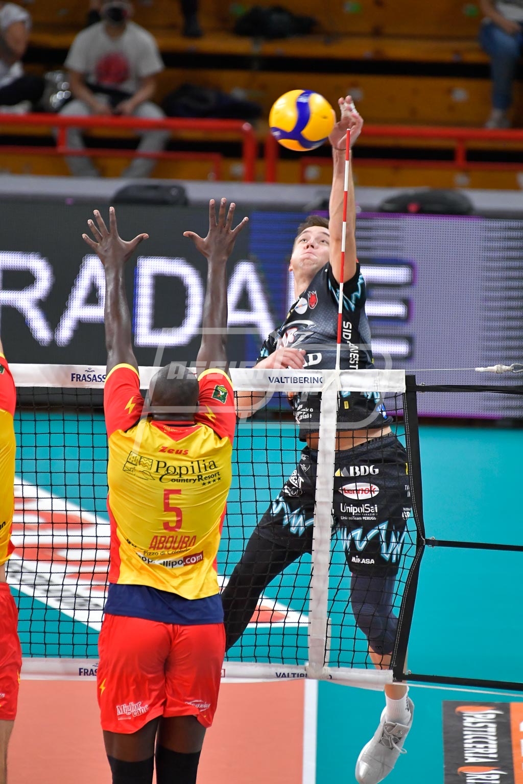 AD5F5DA5-170E-4512-A76D-F17B0848DDDC